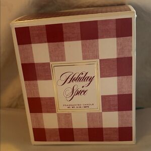 New in package Draper James Votivo 8 oz Holiday Spice Candle